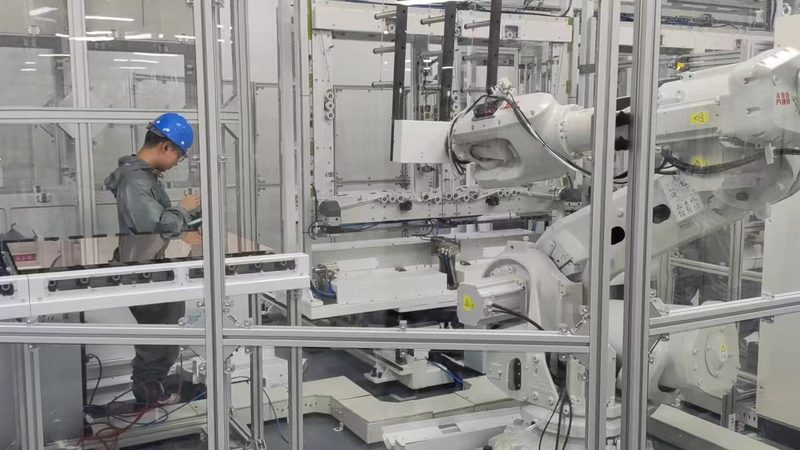 六轴机械手与机器人：本质区别与适用场景解析